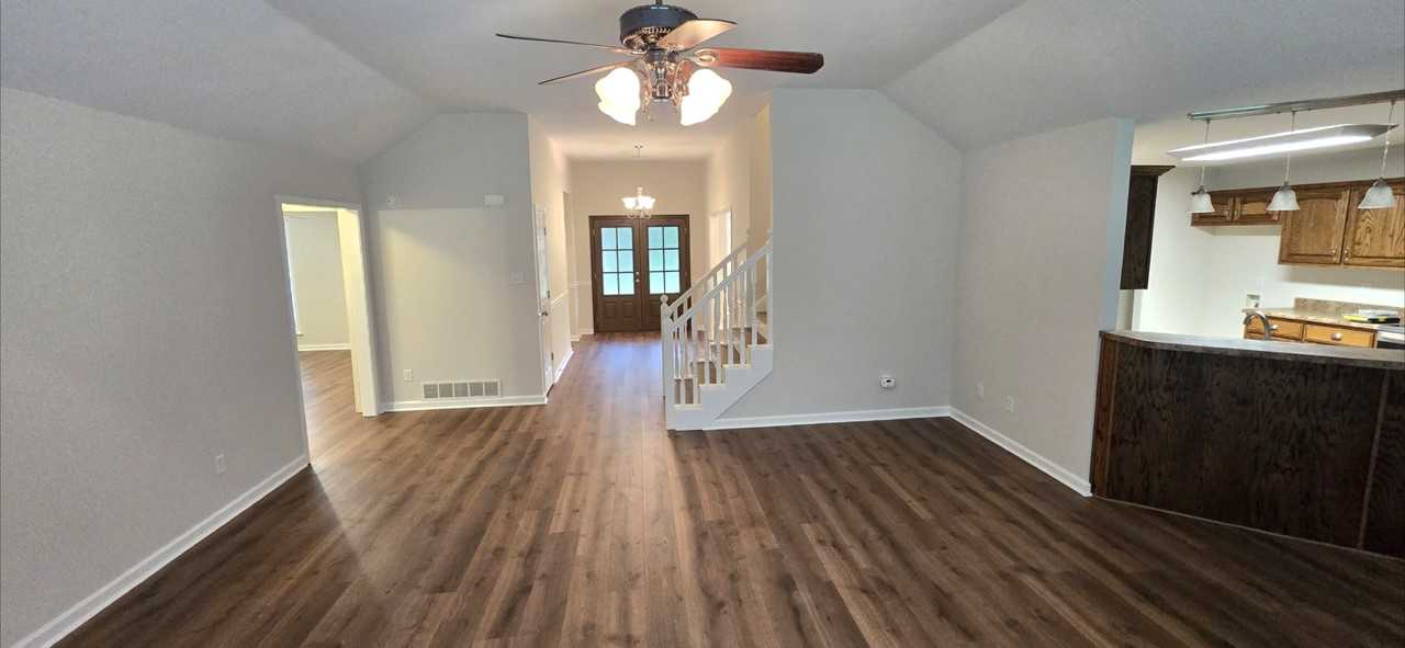105 Kimberly Dr #NA - Photo 4 of 12