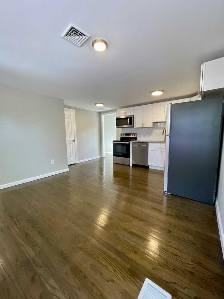42 Railroad Ave #2 - Photo 2 of 8