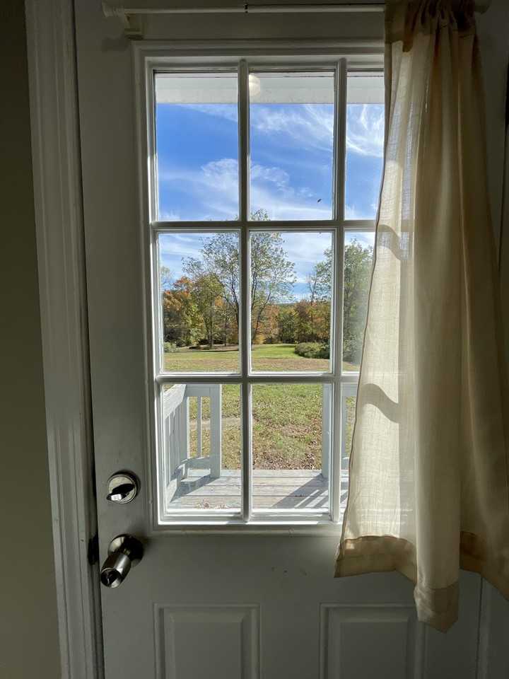 42 Railroad Ave #2 - Photo 5 of 8