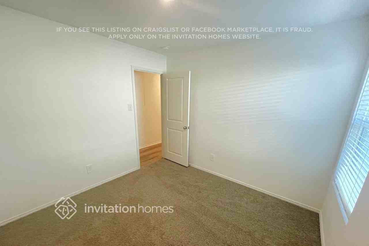3217 Crestone Dr - Photo 6 of 12