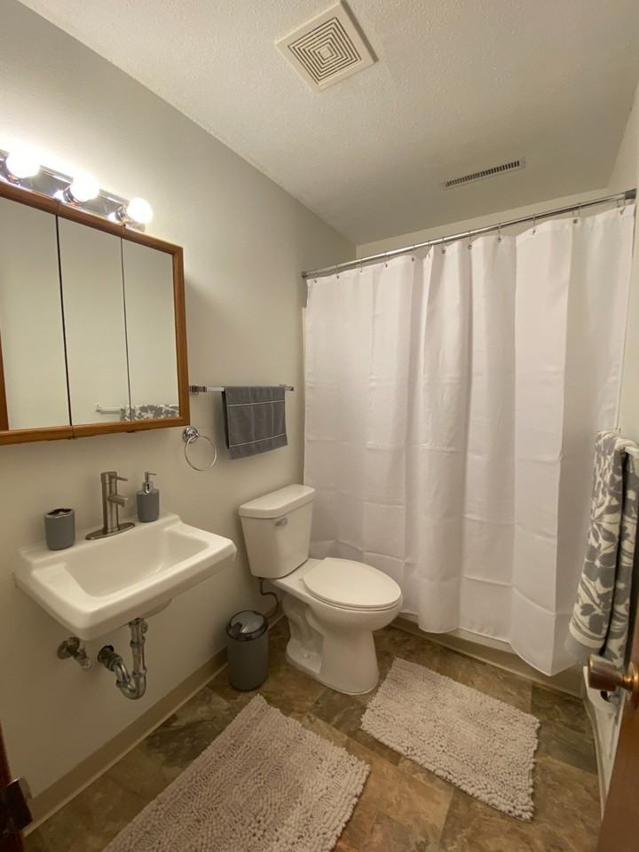 1608 Hillside Dr Nw #1 - Photo 4 of 27