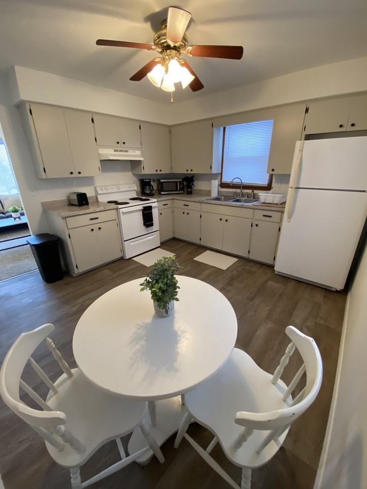 1608 Hillside Dr Nw #1 - Photo 7 of 27