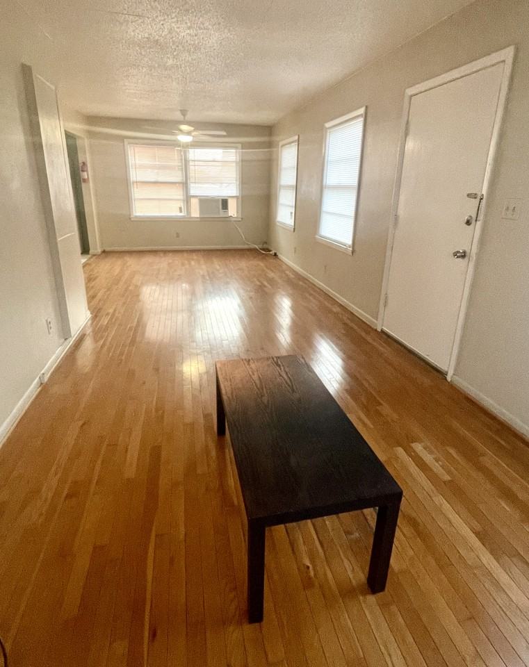 2017 E 38th St #4UPPERB - Photo 5 of 18