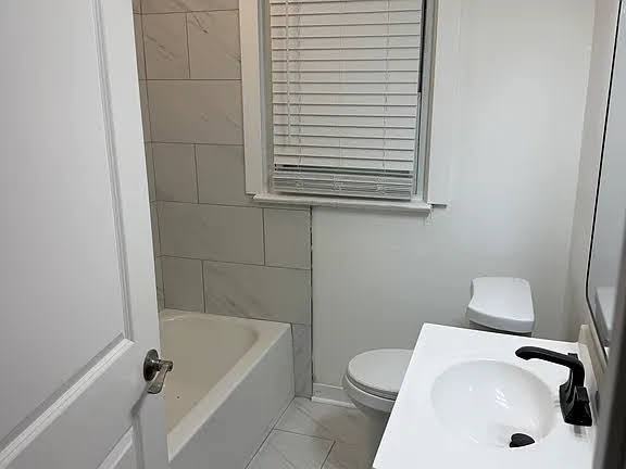 4628 Montgall Ave - Photo 4 of 8