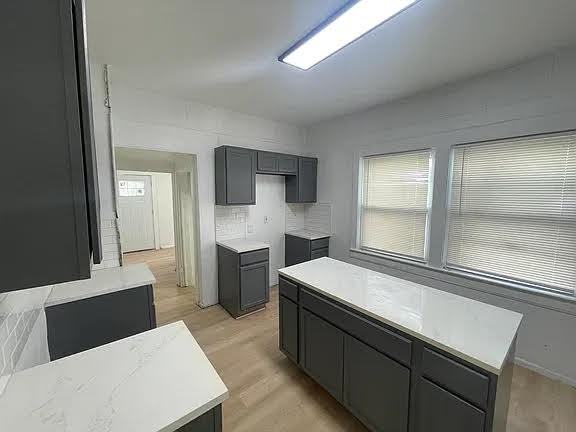 5216 Saint John Ave - Photo 2 of 8