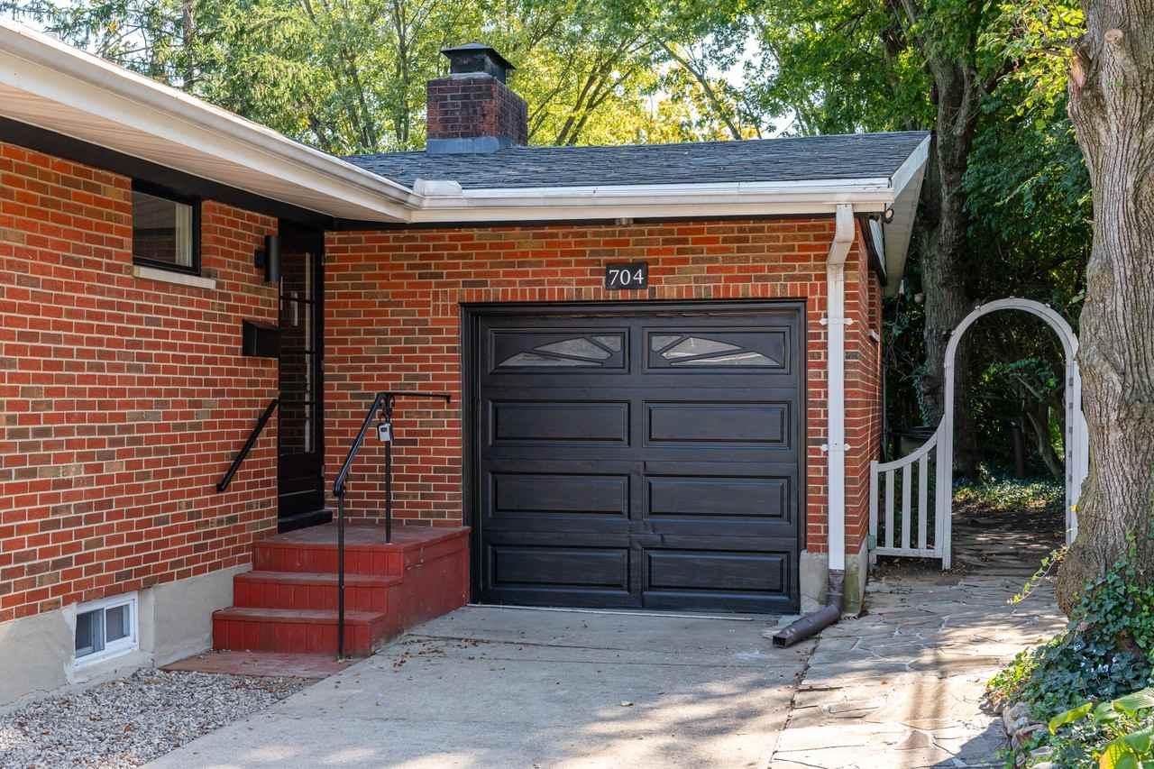 704 Brubaker Dr - Photo 3 of 50