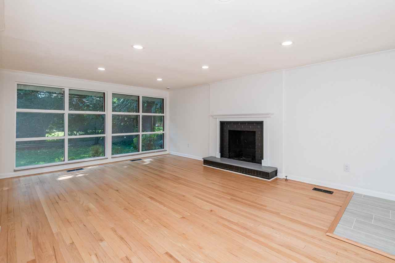 704 Brubaker Dr - Photo 7 of 50