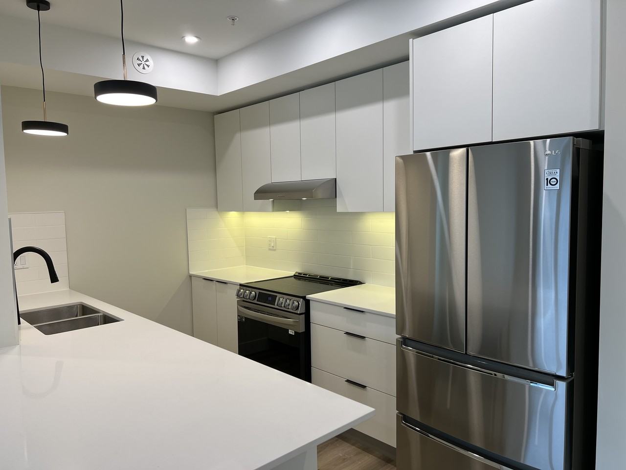 6285 King George Boulevard #302 - Photo 3 of 23