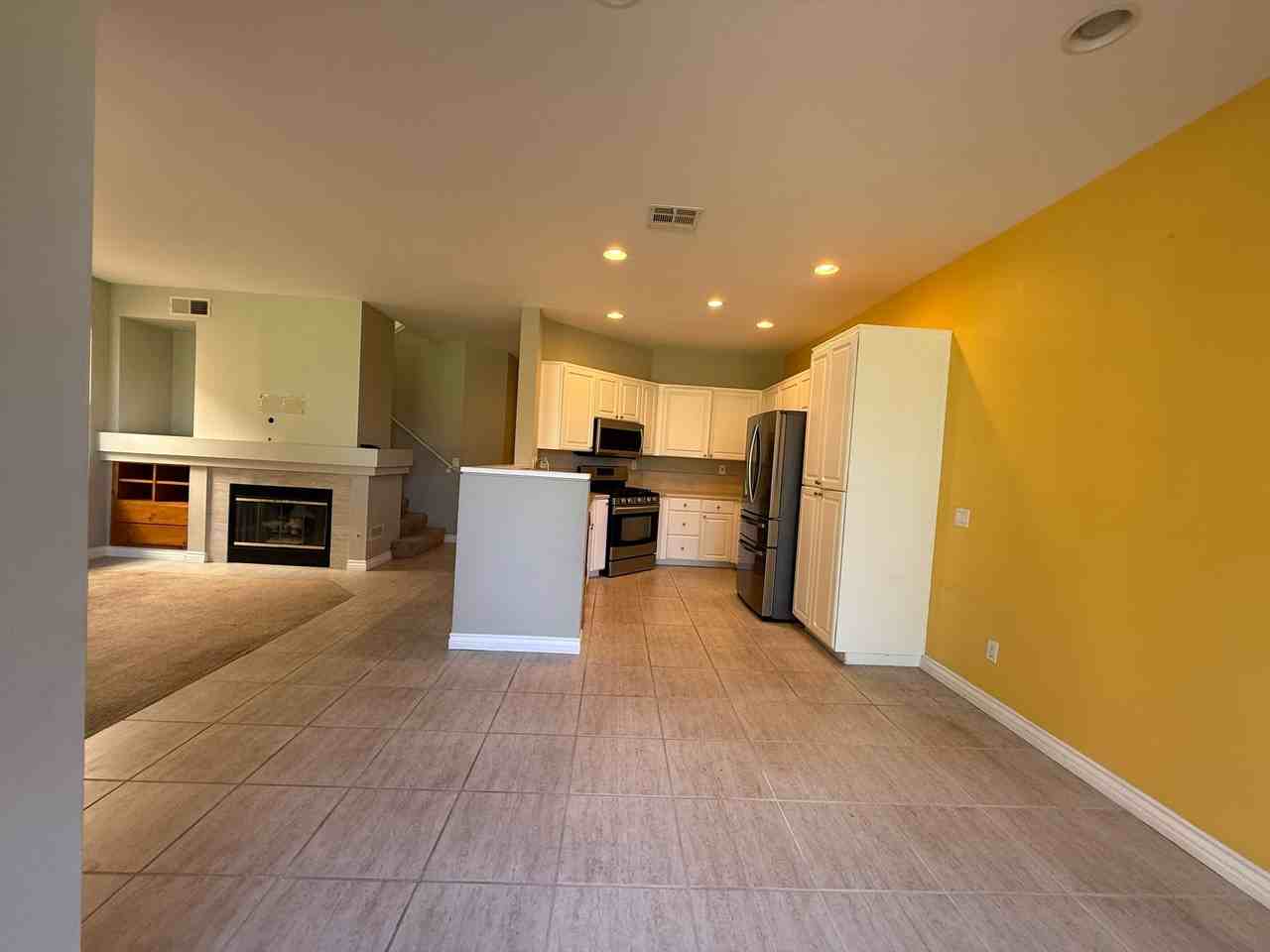 1144 La Vida Ct #1 - Photo 4 of 31