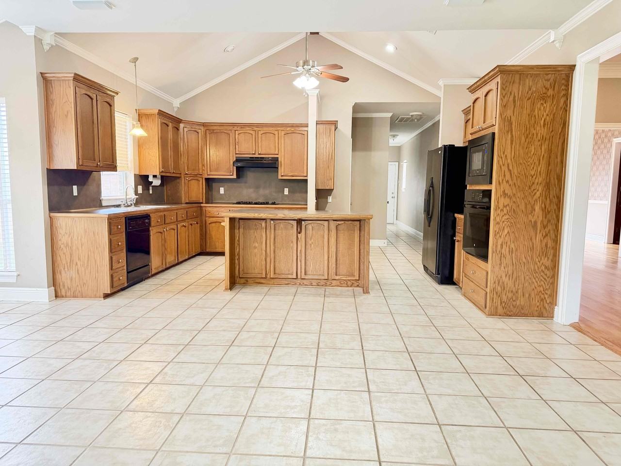 3752 Westervelt Ave #1 - Photo 4 of 26