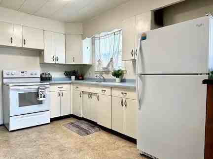 910 Clover Ln #1 - Photo 2 of 6