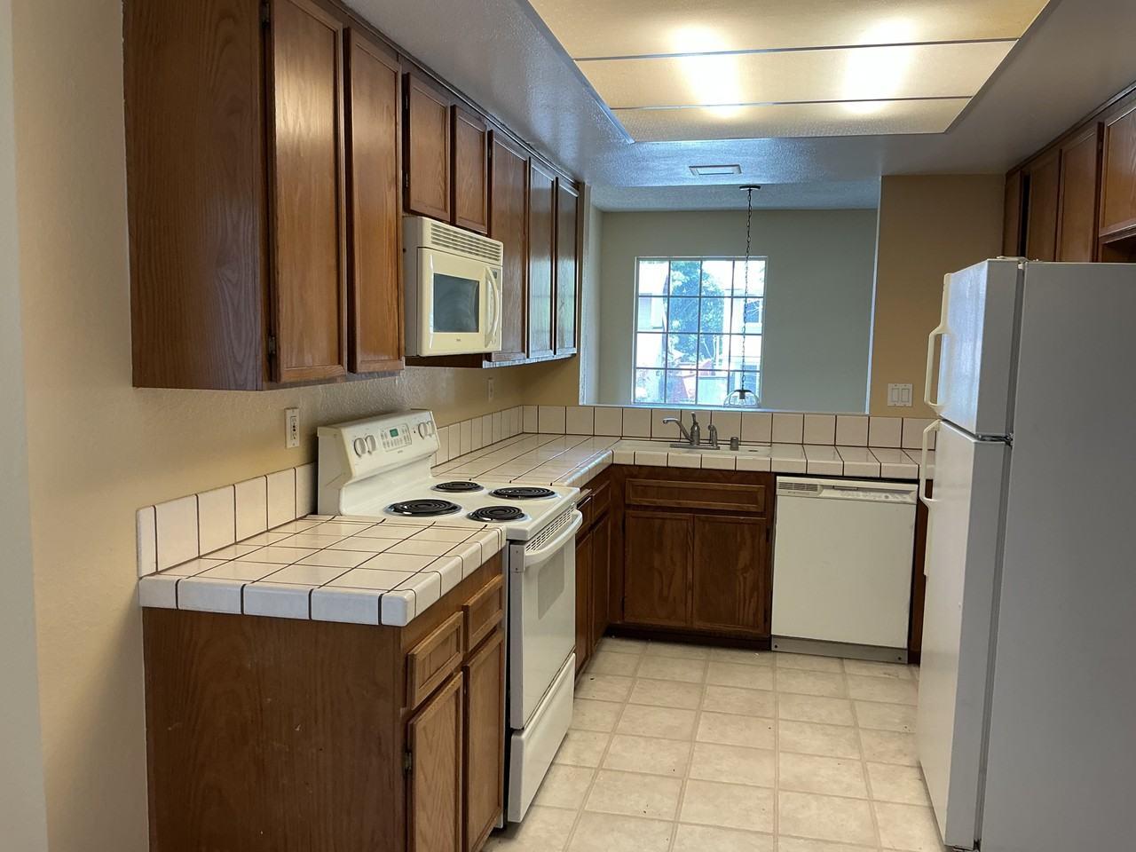 3205 E Fox Run Way #1 - Photo 7 of 29