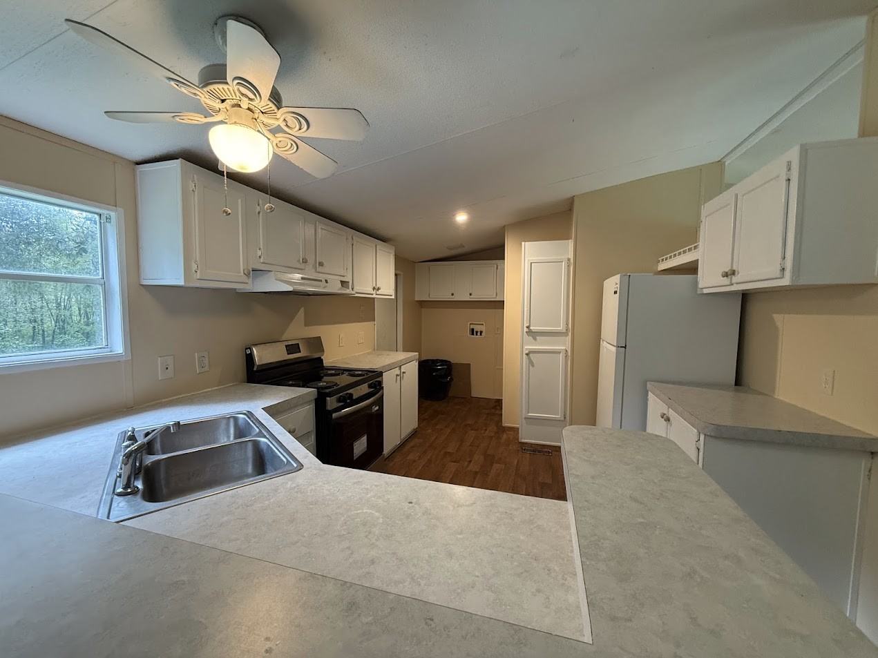 133 Burks Ln #133 - Photo 5 of 12