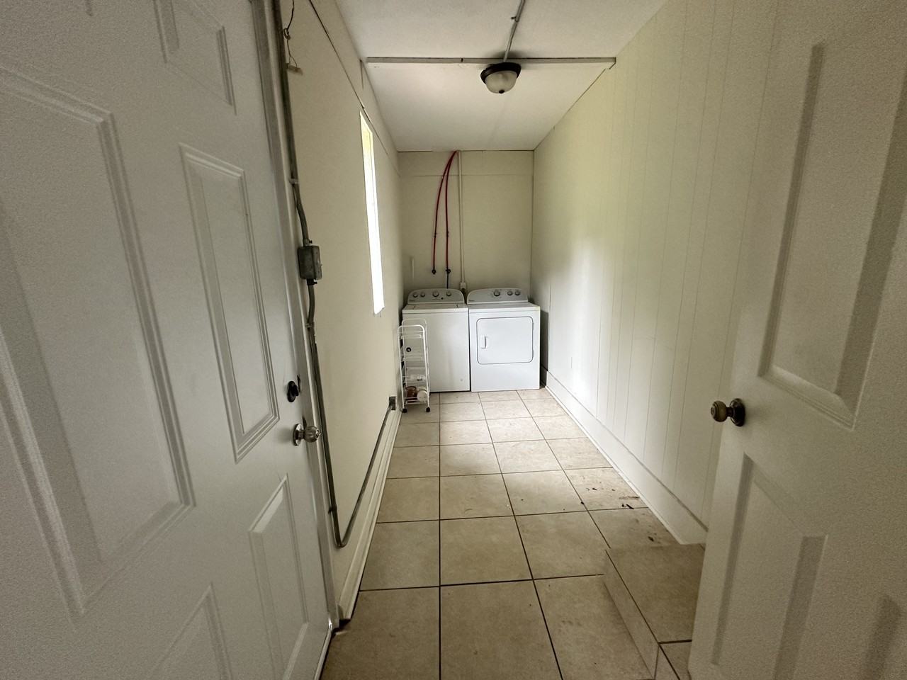 2107 Jackson Bluff Rd #1 - Photo 6 of 9