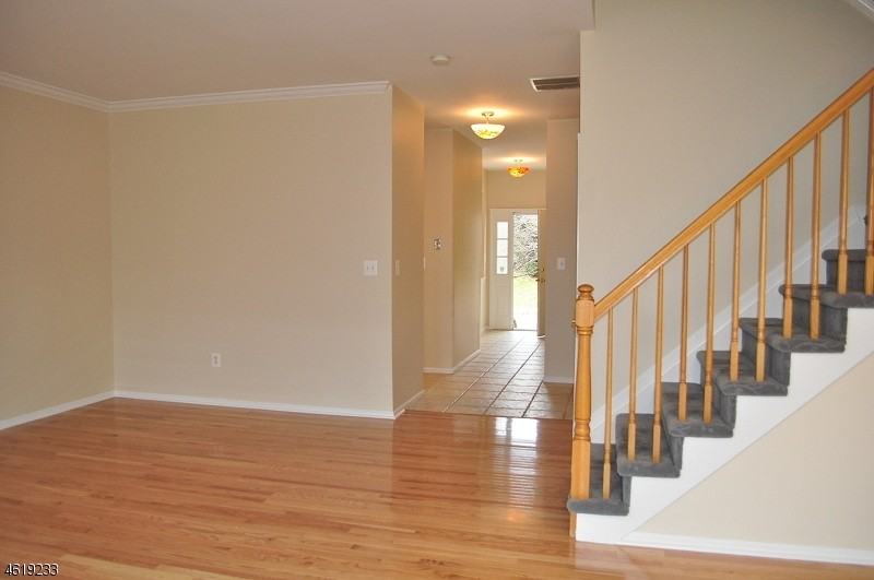 205 Crown Point Rd - Photo 3 of 21