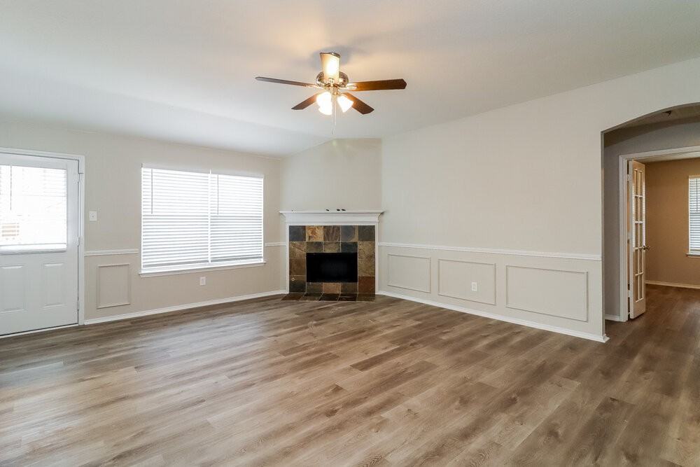 12452 Seven Eagles Ln - Photo 4 of 16