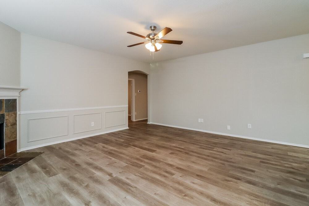 12452 Seven Eagles Ln - Photo 5 of 16