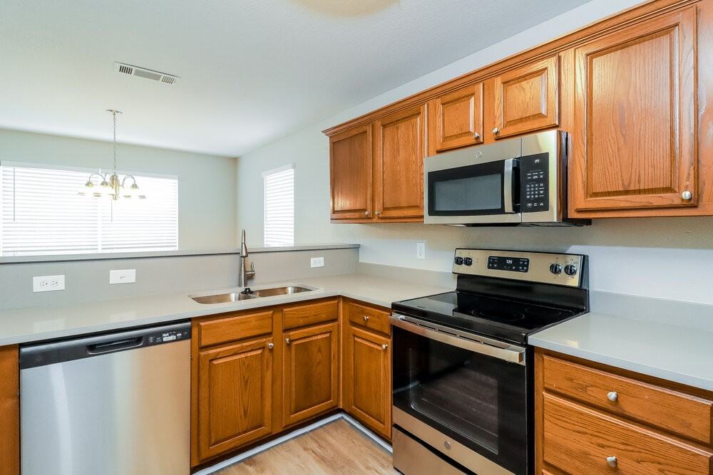 12452 Seven Eagles Ln - Photo 6 of 16