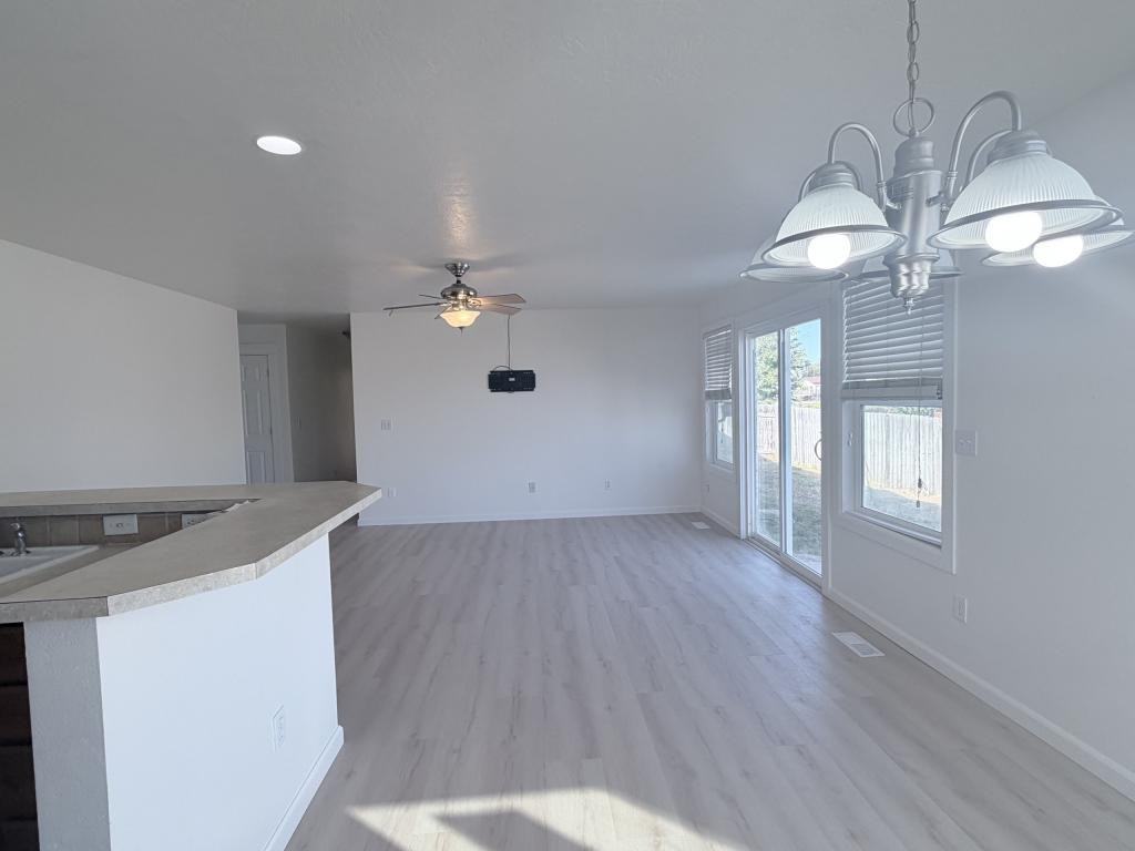 626 Prince Ave - Photo 6 of 20