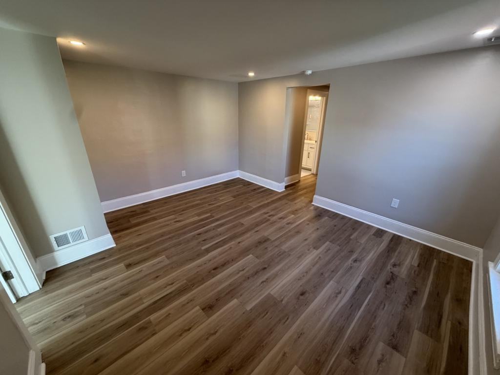 6 Mechanic St - Photo 7 of 13