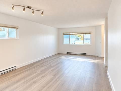 665 Prior Street - Photo 4 of 14