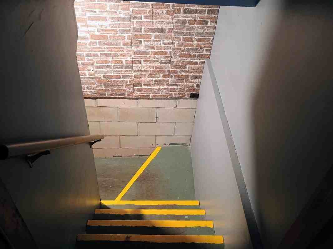 505 Walnut St - Photo 7 of 17
