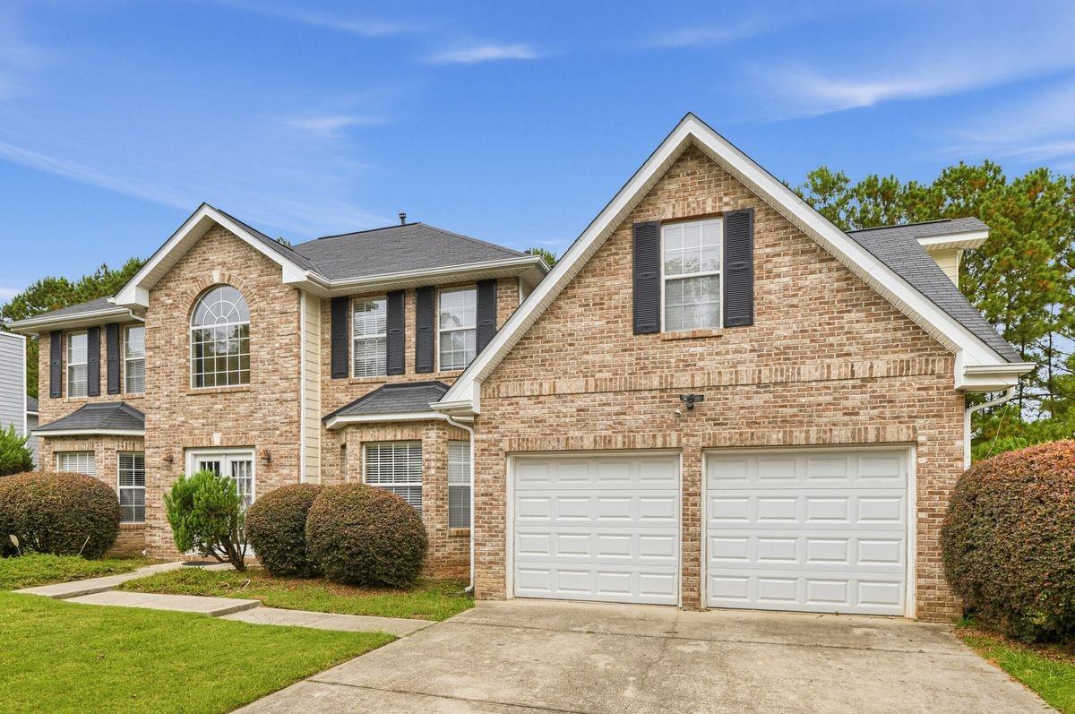 1560 Rogers Crossing Dr - Photo 2 of 42