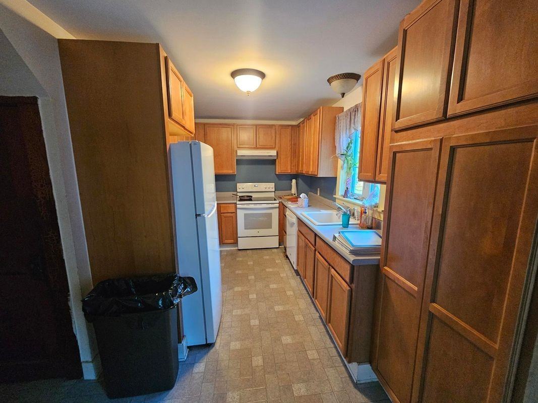 32 Pearl St - Photo 3 of 11