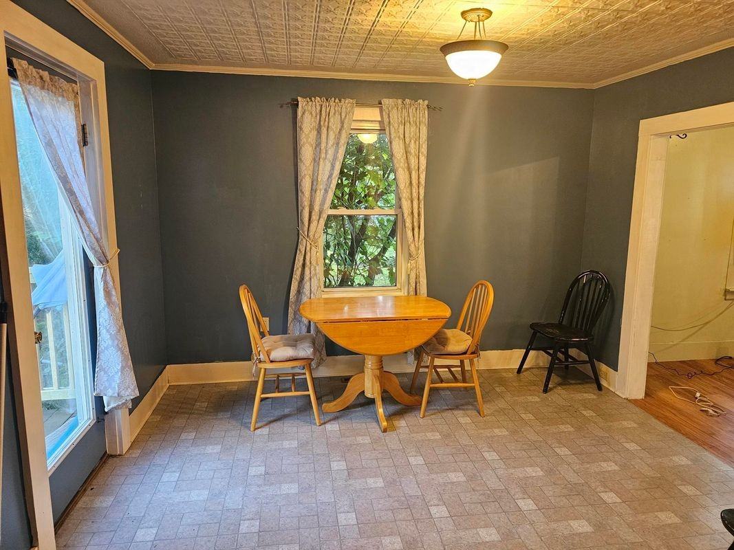 32 Pearl St - Photo 4 of 11