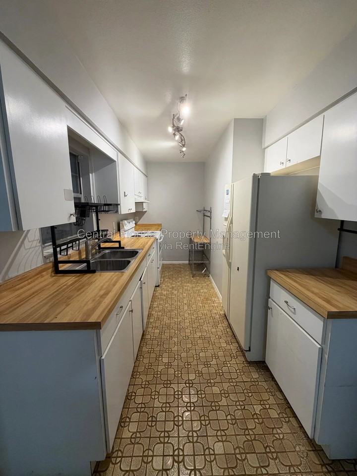 2526 Poinsetta Ave - Photo 5 of 13