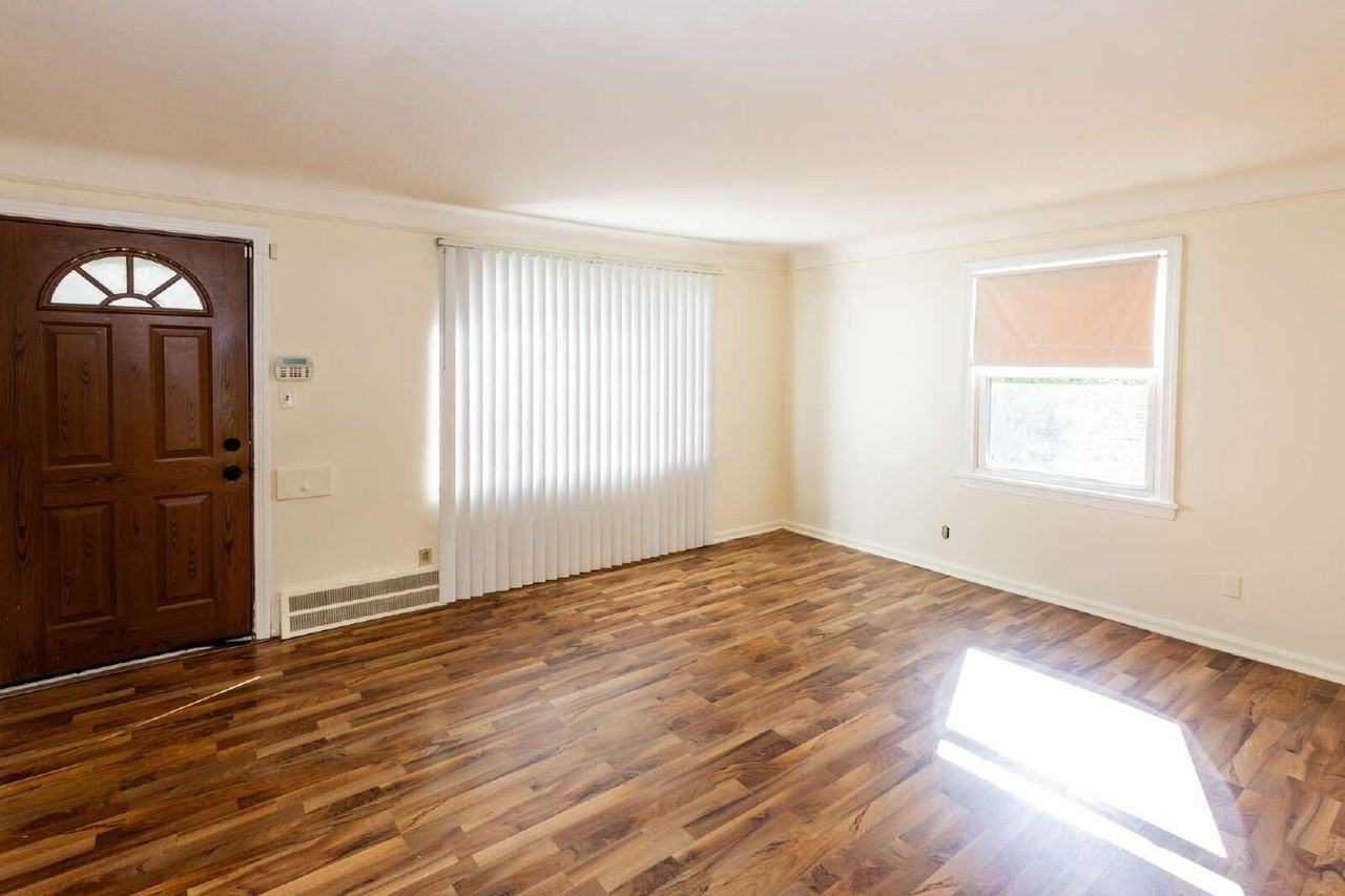 276 E 242nd St - Photo 2 of 18