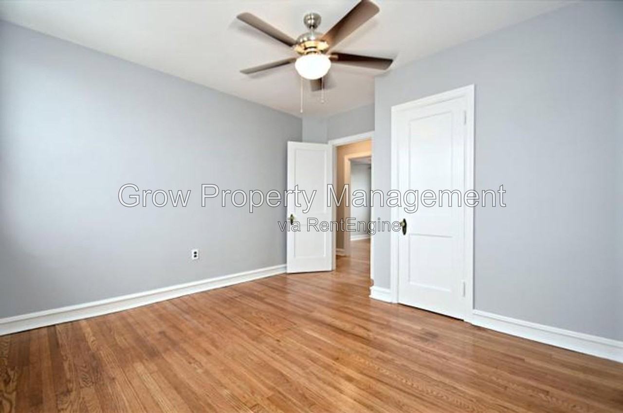 3608 Almond St - Photo 4 of 19