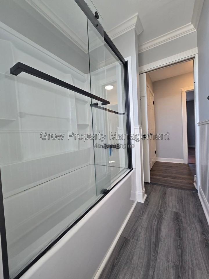 3608 Almond St - Photo 6 of 19
