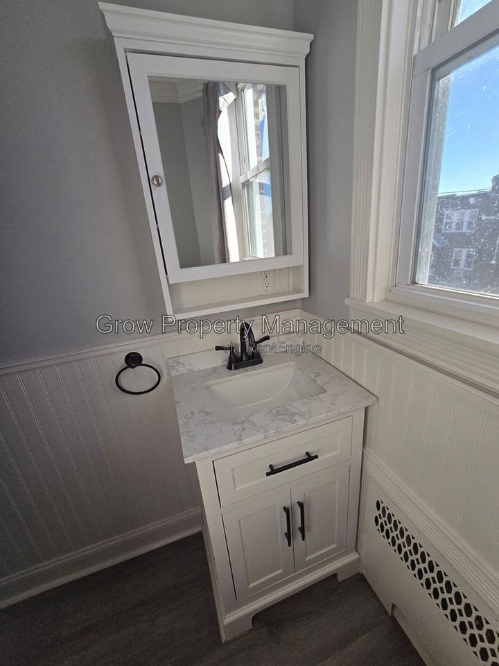 3608 Almond St - Photo 7 of 19