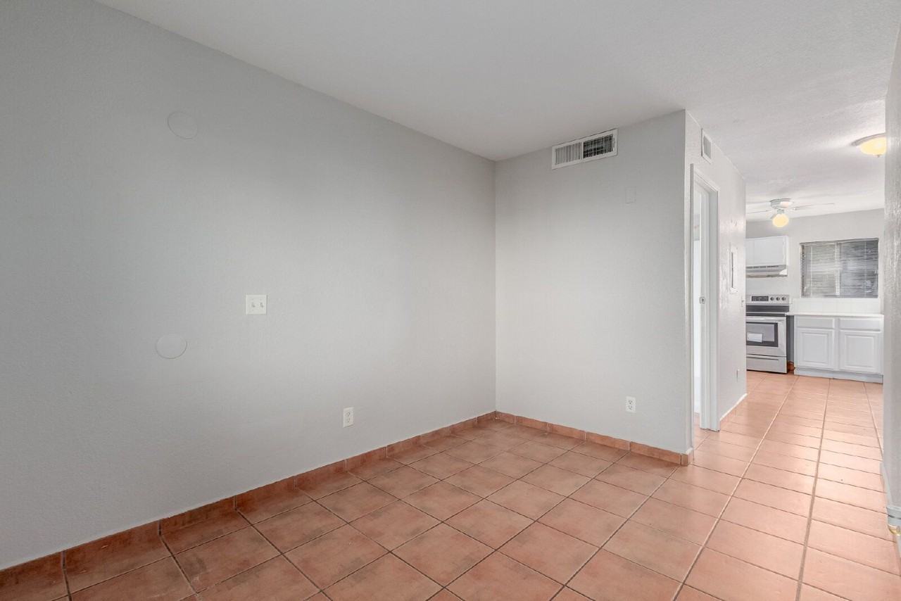 12740 W Amy Dr #2 - Photo 2 of 36