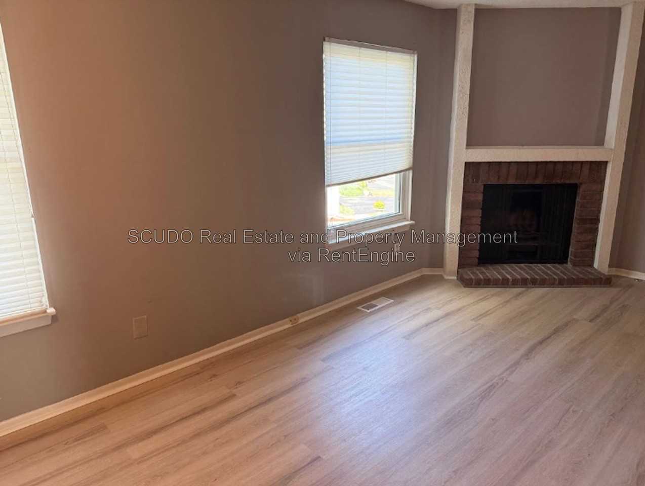 8506 W 108th Pl - Photo 2 of 29