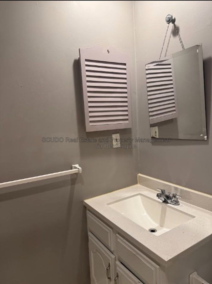 8506 W 108th Pl - Photo 5 of 29