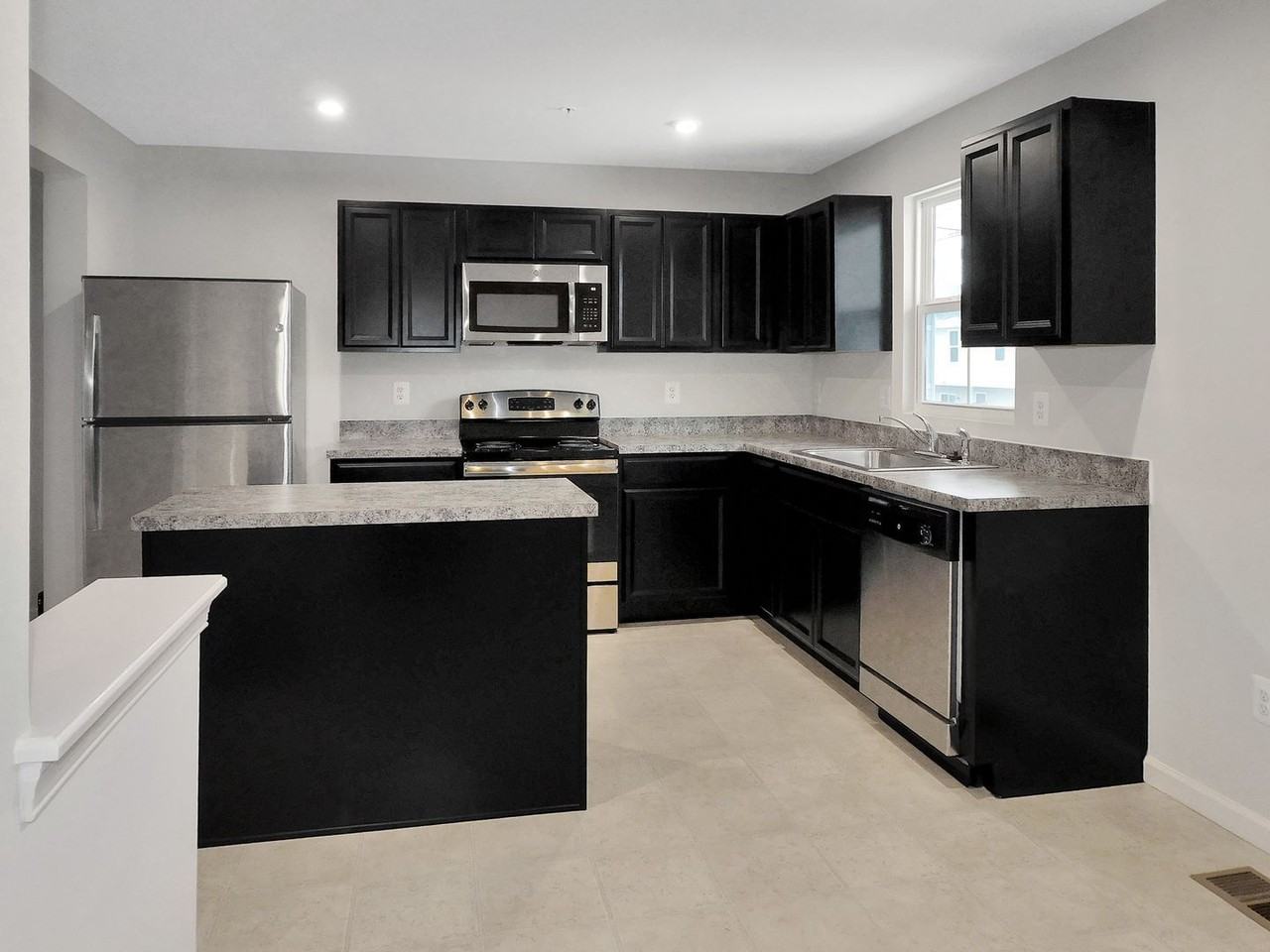 46330 Creeping Primrose Ln #C - Photo 7 of 17