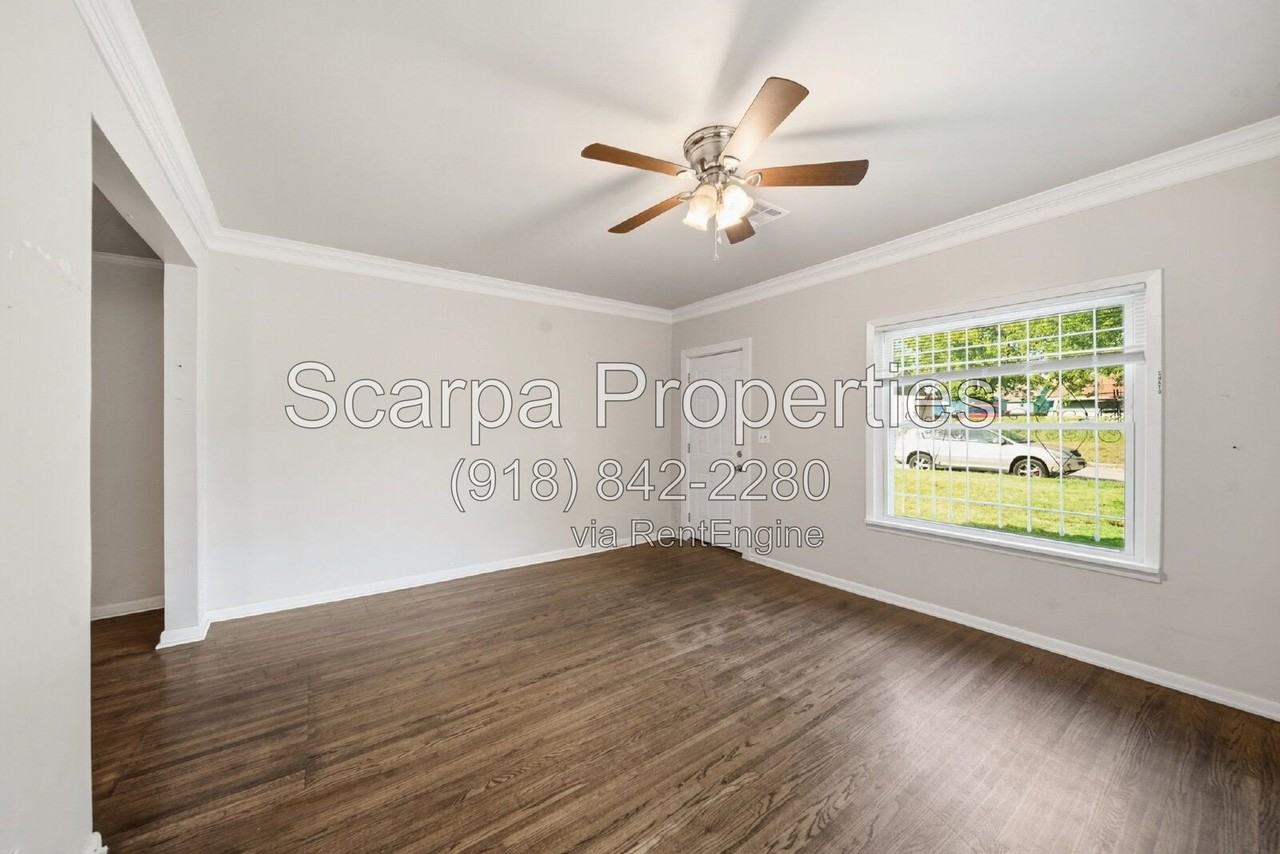2510 E Newton St - Photo 5 of 22