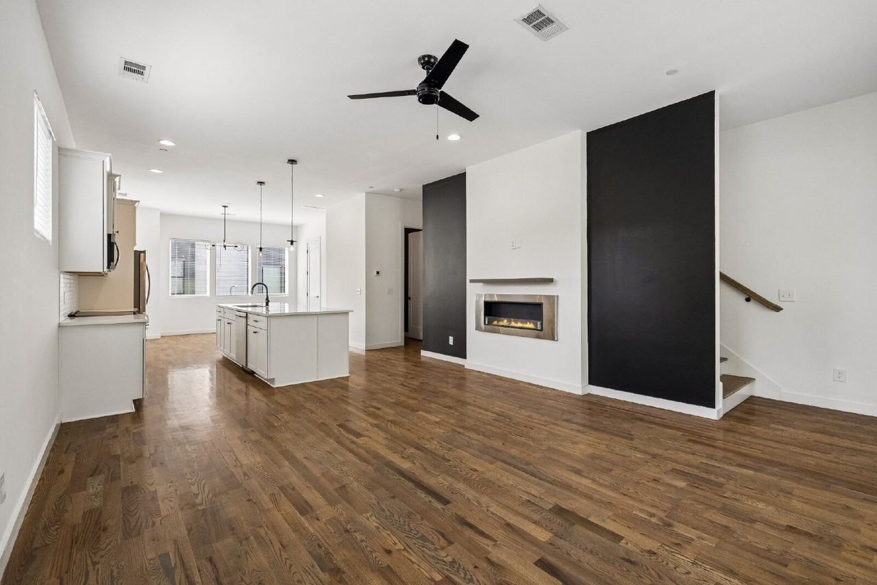 1208 Watts Ter - Photo 3 of 43