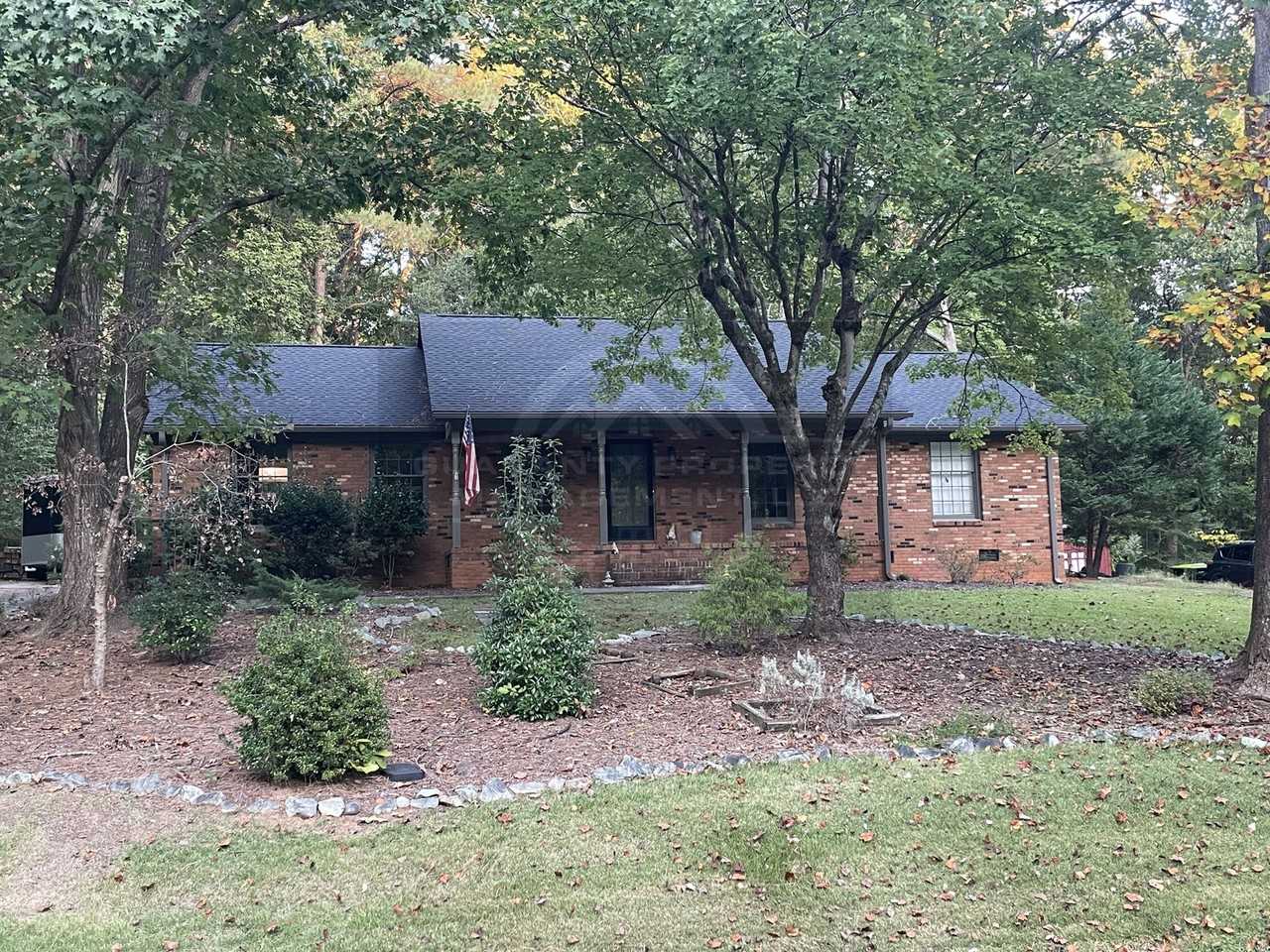 5720 Genesee Dr