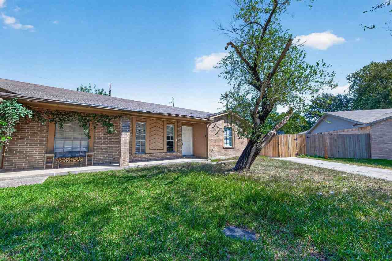 12706 Marble Dr - Photo 4 of 35