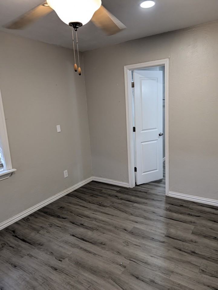 3600 Ne 21st Ave - Photo 7 of 15