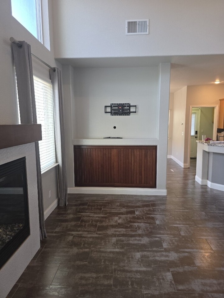 704 Cascara Dr - Photo 6 of 30