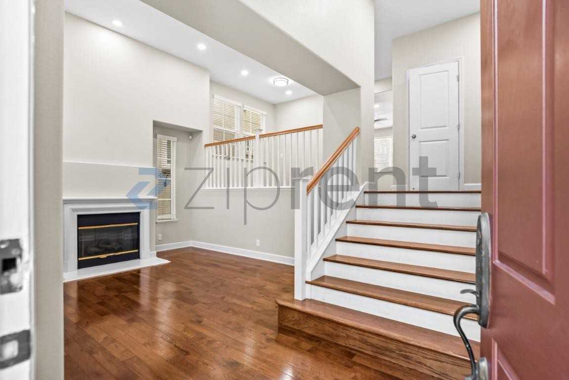 4714 Torrey Pines Cir - Photo 5 of 36