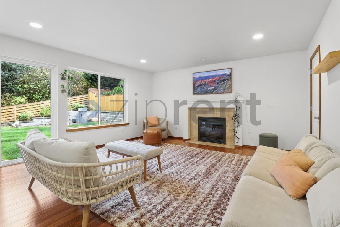 5727 8th Dr W - Photo 5 of 28