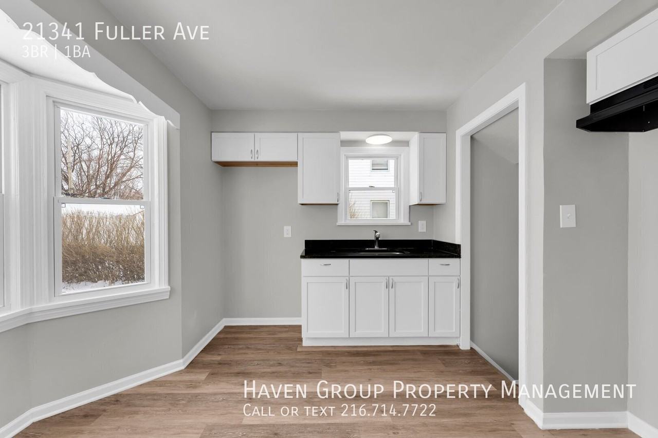 21341 Fuller Ave - Photo 7 of 23