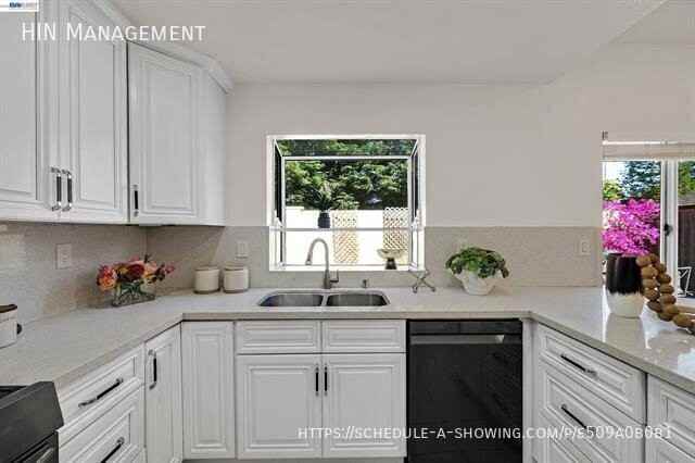 4290 Tiburon Dr - Photo 7 of 23