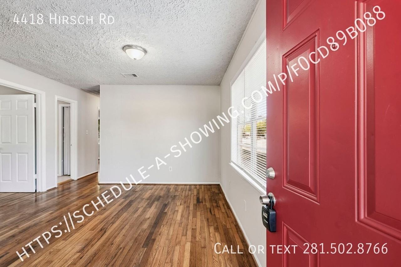 4418 Hirsch Rd - Photo 3 of 15
