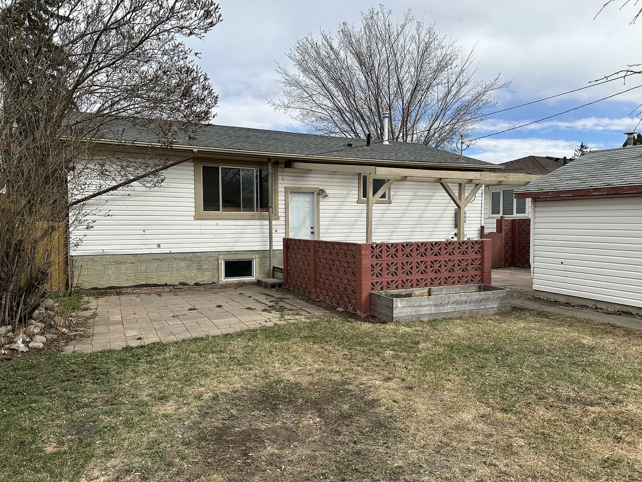 7328 77 St Nw - Photo 2 of 22